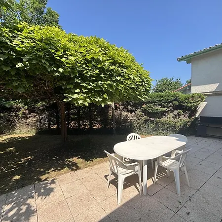 Maison Proche Avec Beau Jardin Apartment *