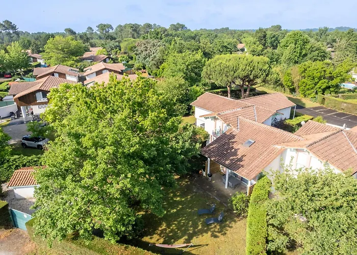 Maison Proche Avec Beau Jardin 아파트