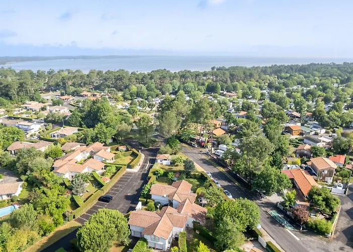 Maison Proche Avec Beau Jardin 아파트 *
